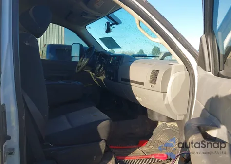 2008 Chevrolet Silverado 2500Hd Work Truck from USA, damaged, VIN 1GCHC29K08E113584